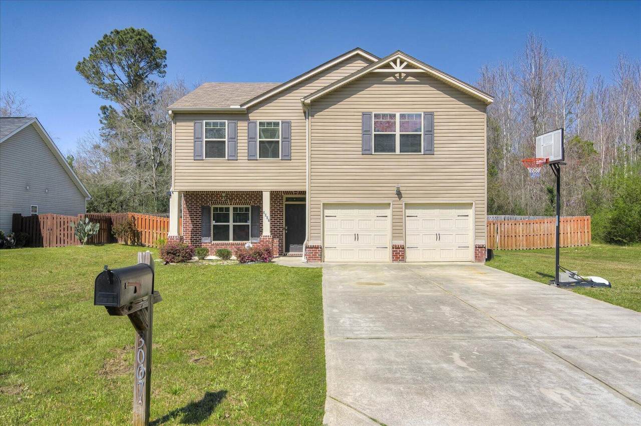 3007 Spring Creek Drive - Photo 1
