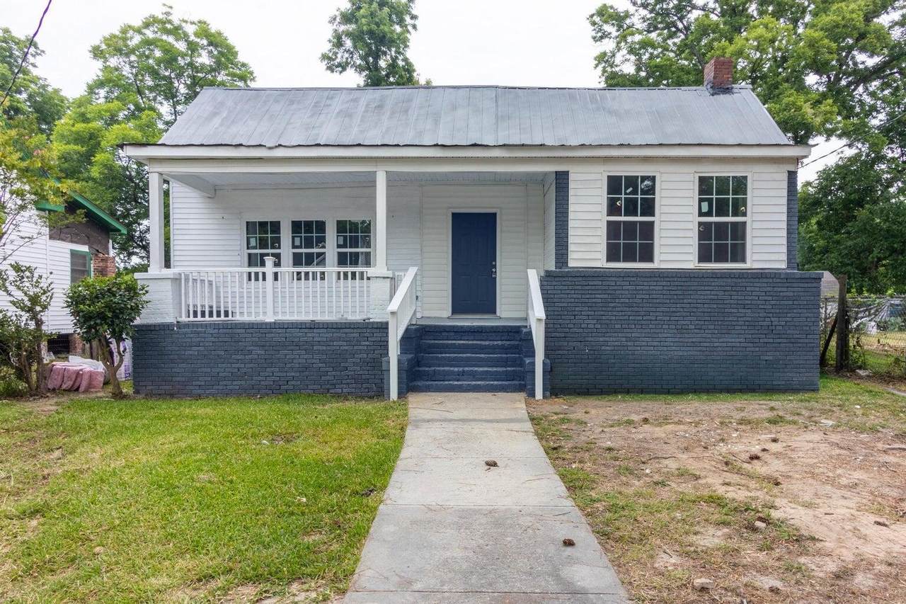 2005 Grand Boulevard - Photo 1