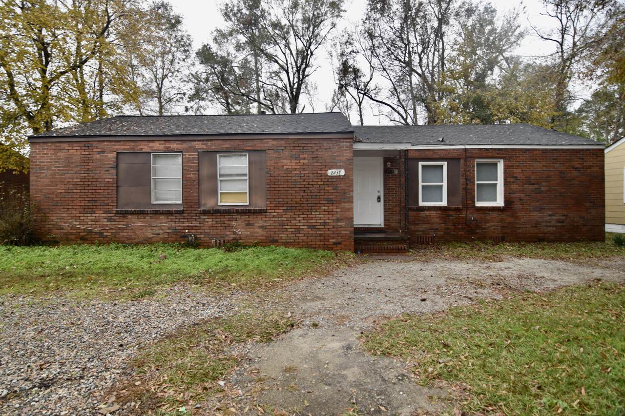 2235-2237 Woodward Avenue - Photo 1