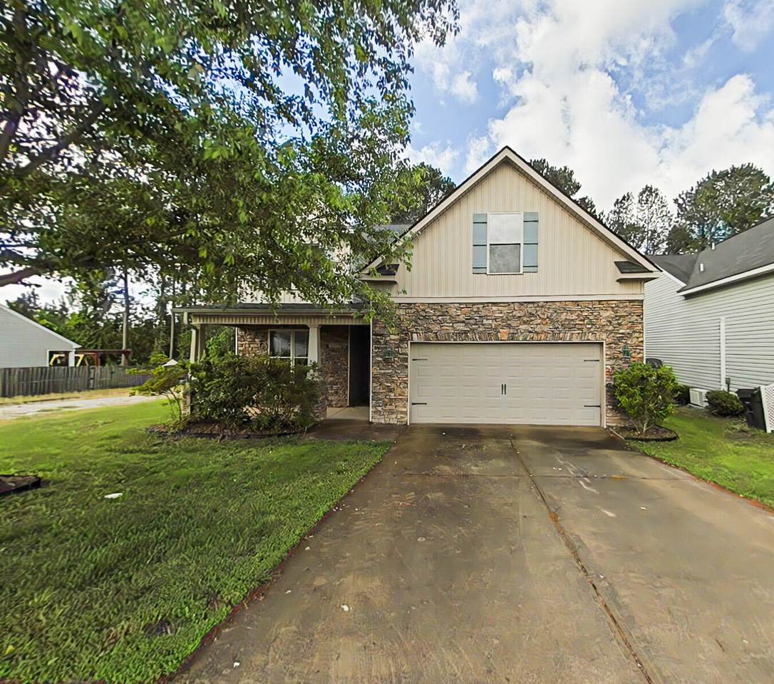 2461 Newbury Avenue - Photo 1