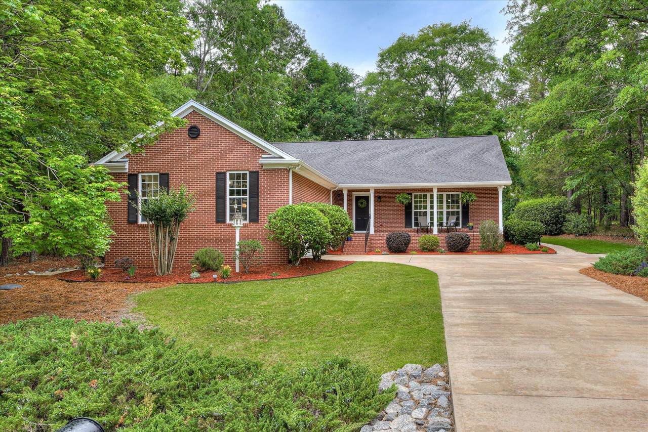 138 Evergreen Lane - Photo 1