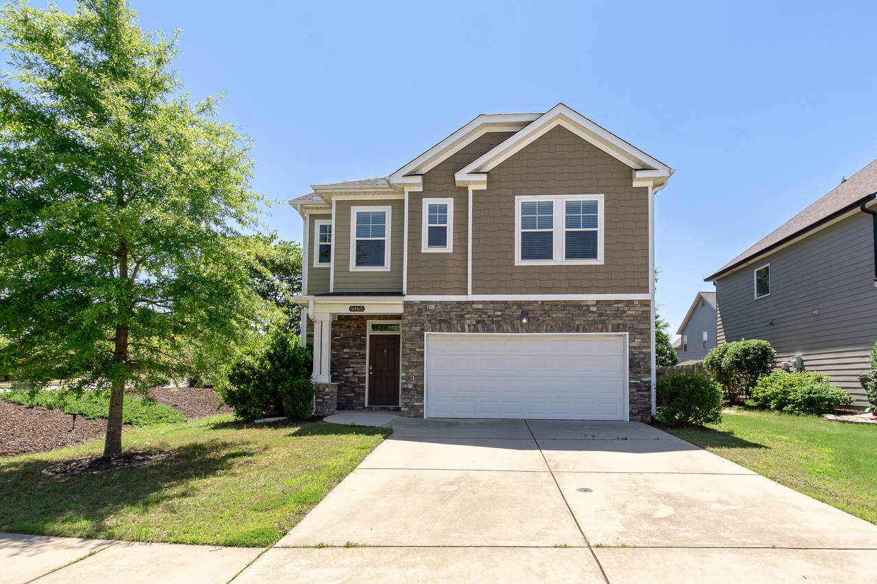 5465 Everlook Circle - Photo 1