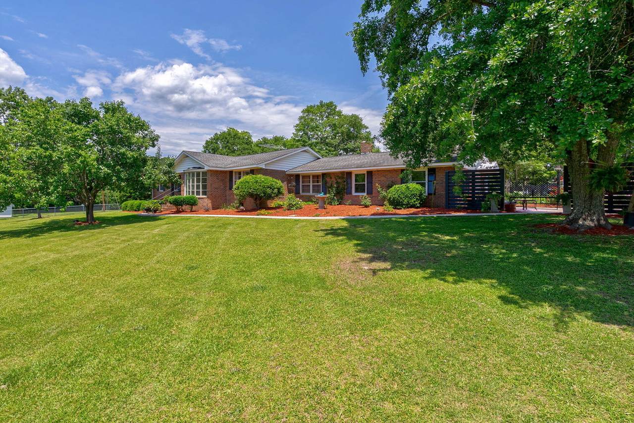 226 Elam Heights - Photo 1