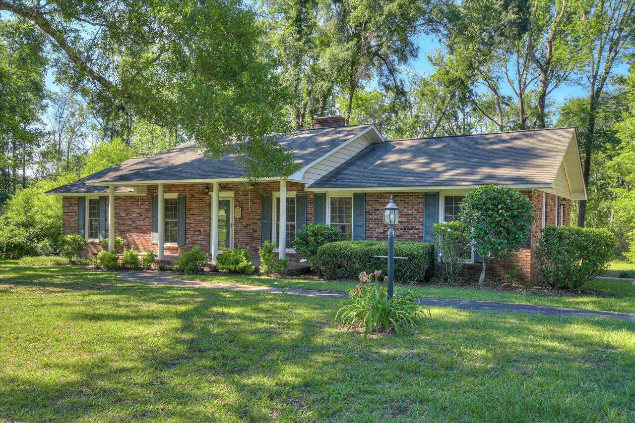 413 Mcintosh Drive - Photo 1