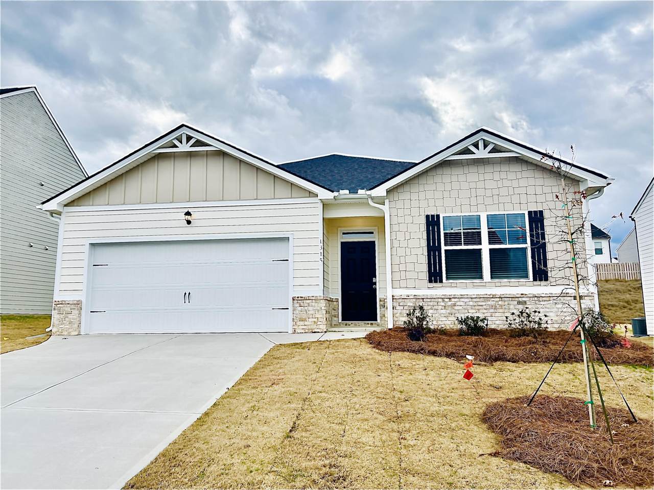 1253 Birch Circle - Photo 1