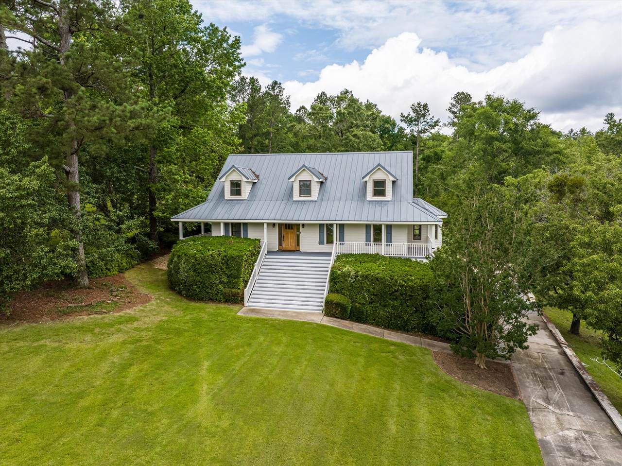 922 Windmill Lane - Photo 1