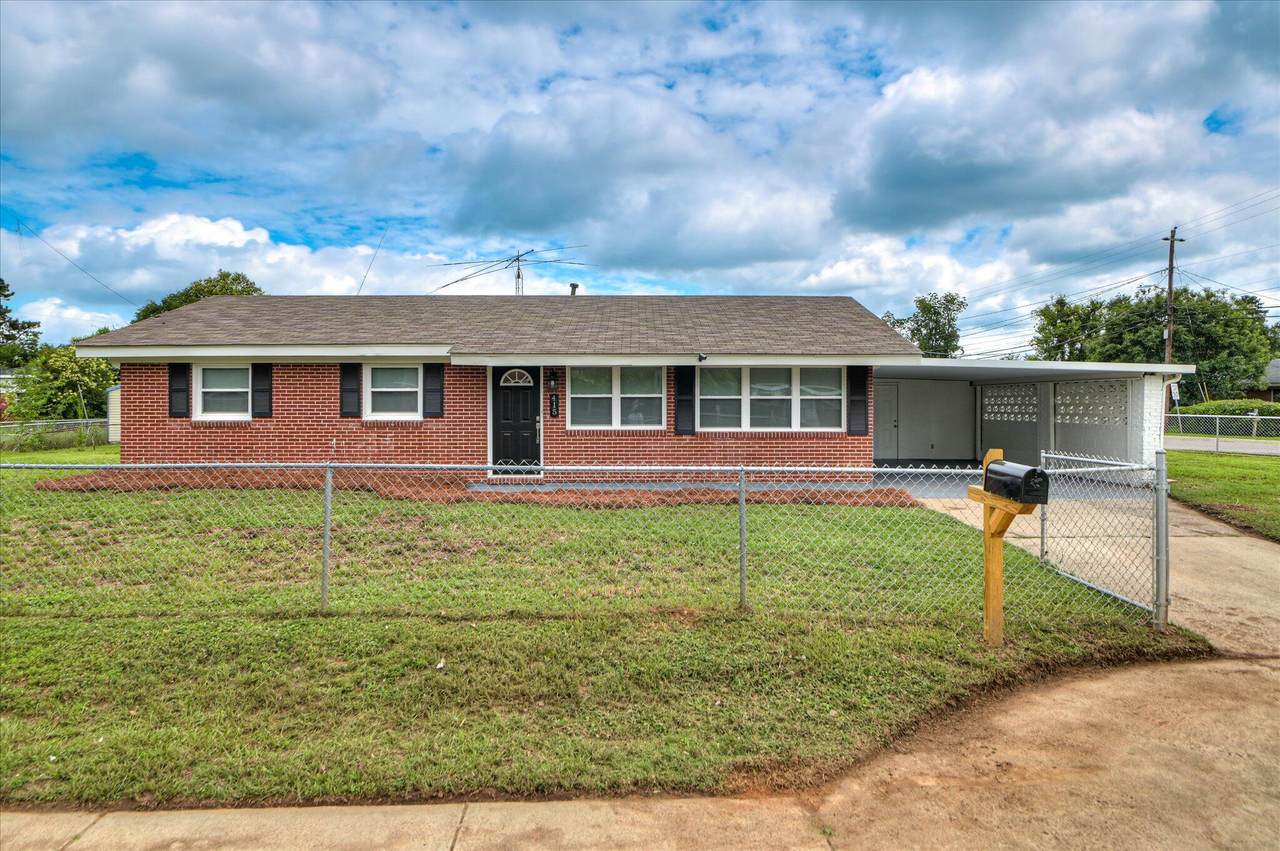 415 Aiken Street - Photo 1