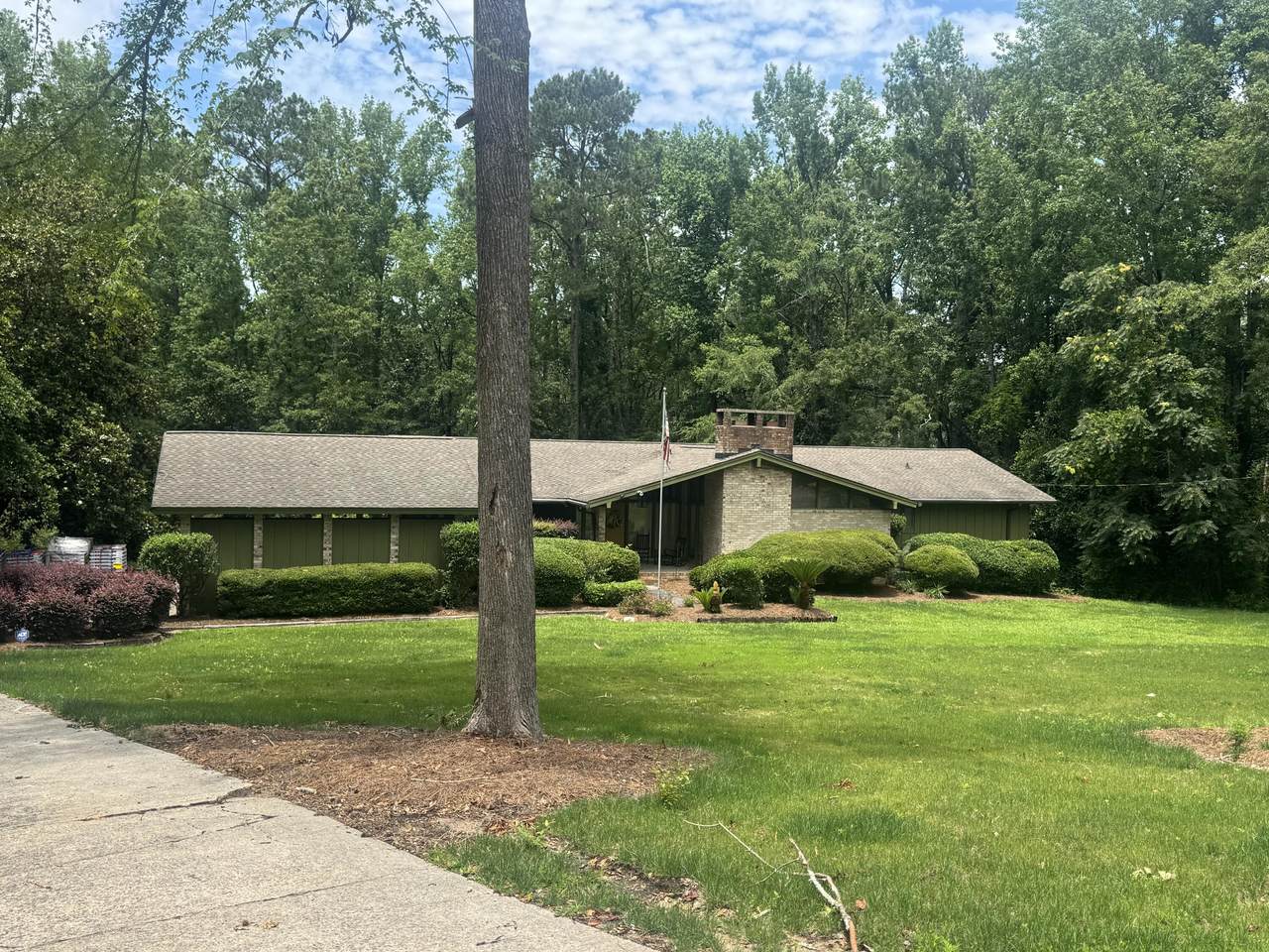 216 Sheppard Drive - Photo 1