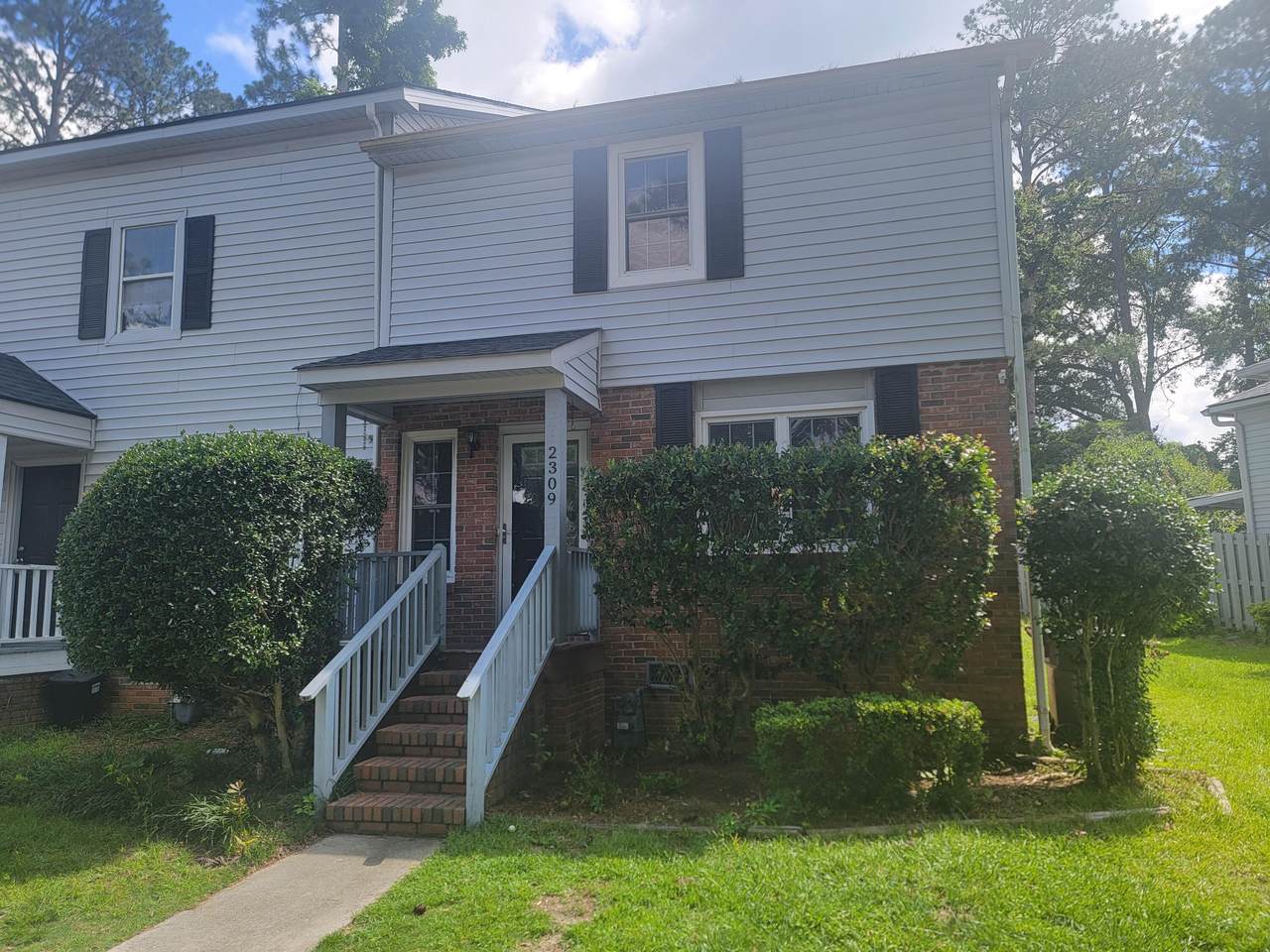 2309 Creekview Drive - Photo 1
