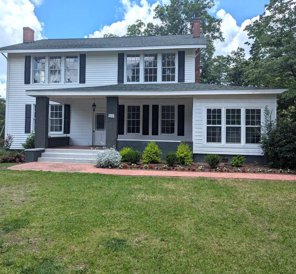 206 Calhoun Street - Photo 1