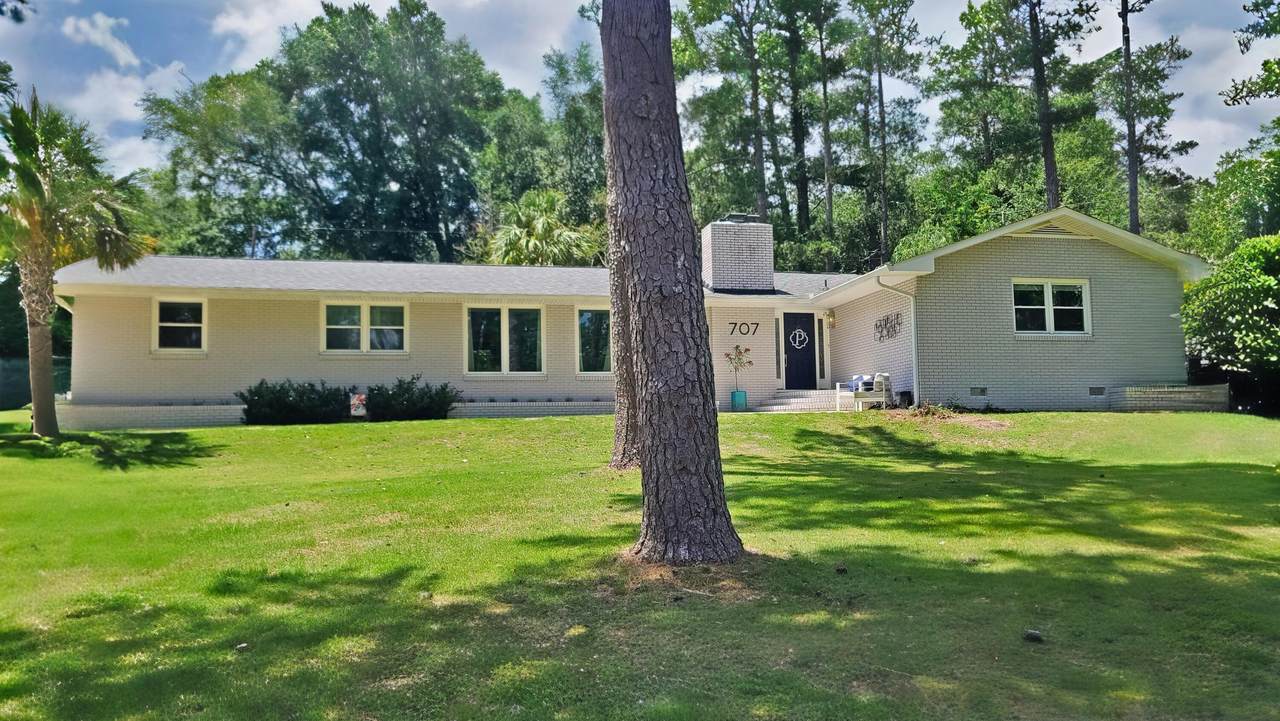 707 Pin Oak Drive - Photo 1