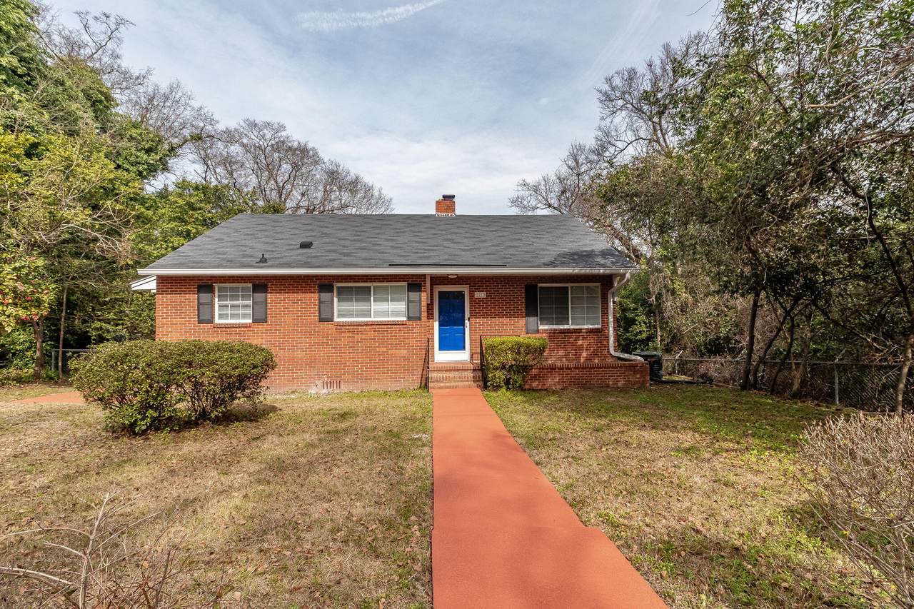 2113 Cresswell Drive - Photo 1