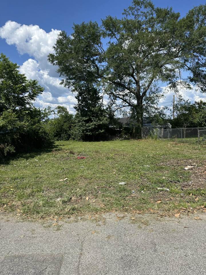 1003 Kent Street - Photo 1