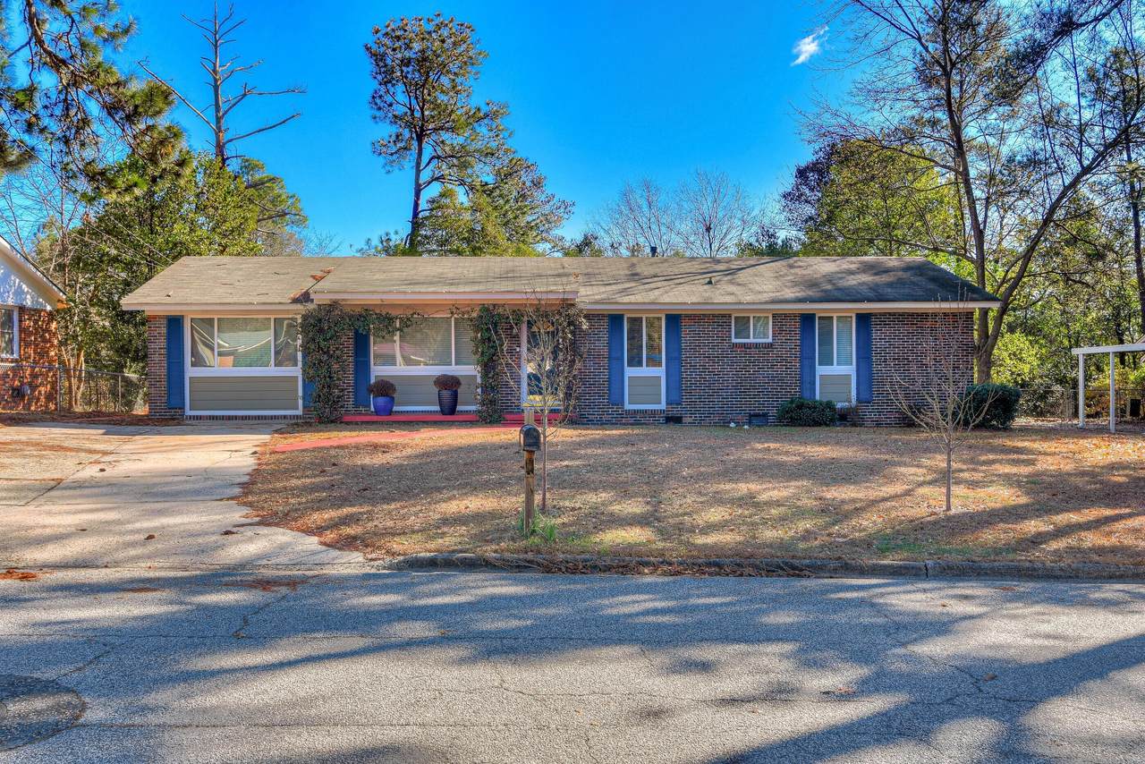 1612 Fairwood Drive - Photo 1