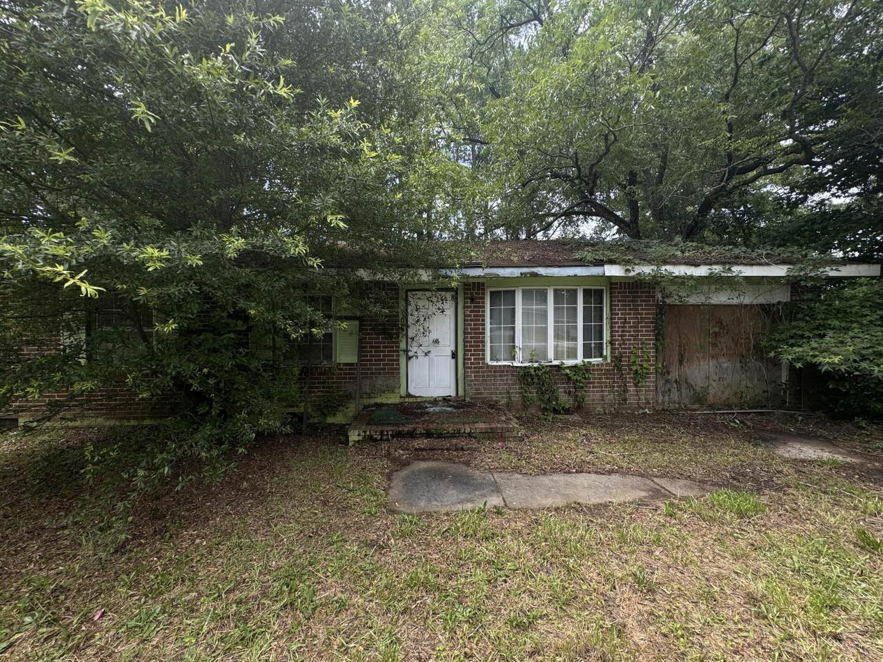 106 Kennedy Court - Photo 1