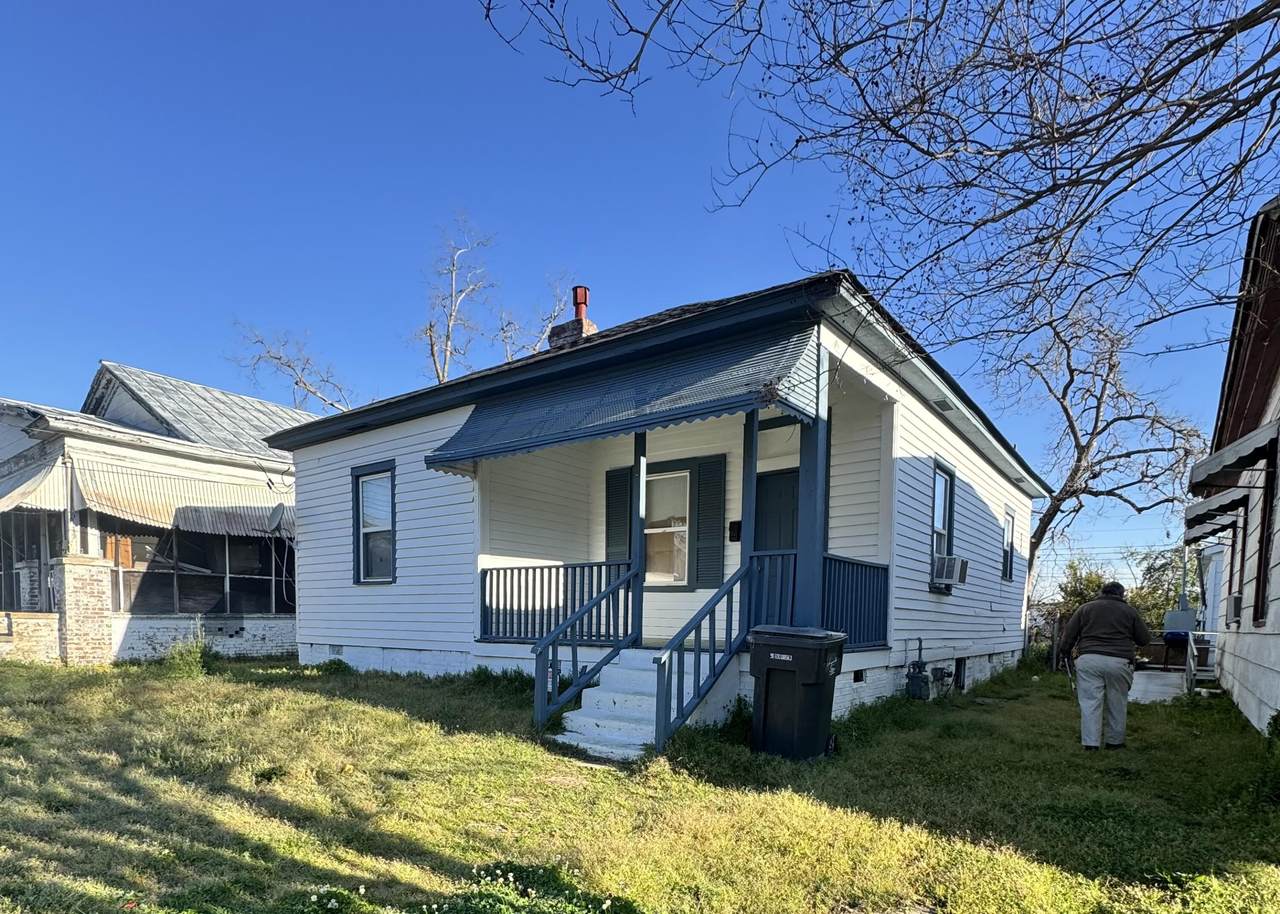 2025 Ellis Street - Photo 1
