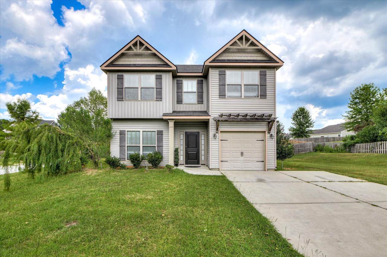 880 Westlawn Drive - Photo 1