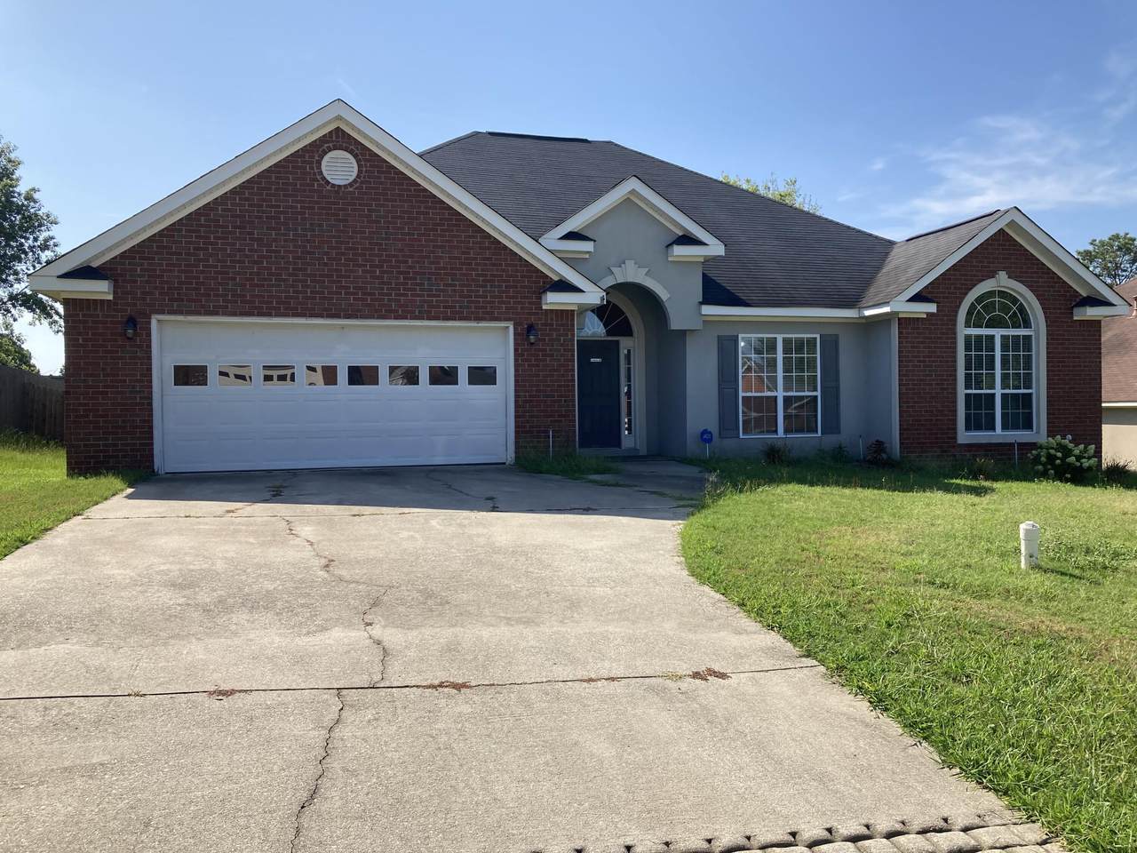 909 Prairie - Photo 1