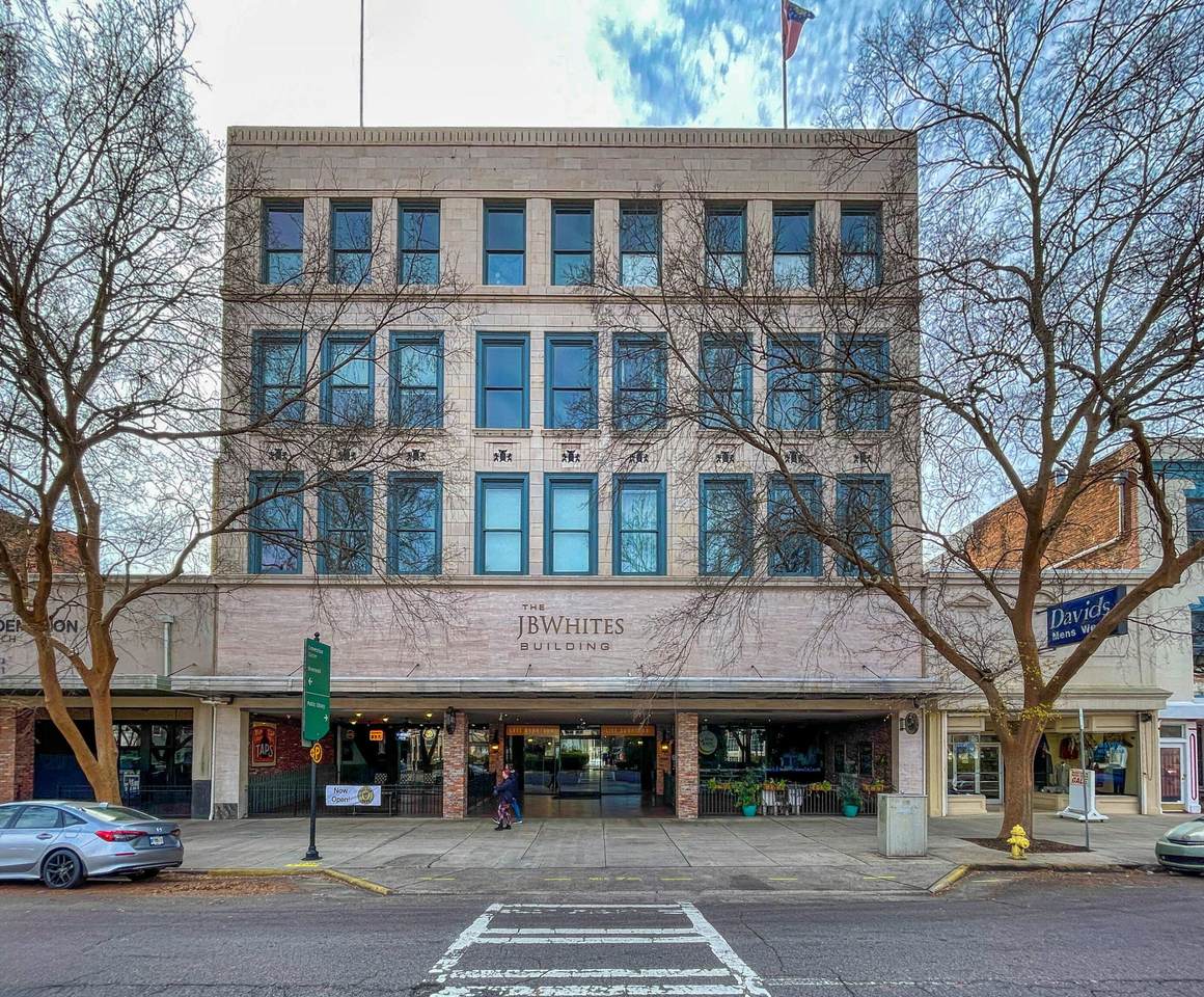 936 Broad Street - Photo 1