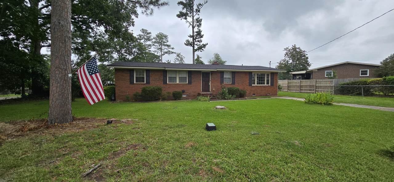 230 Pinehurst Drive - Photo 1
