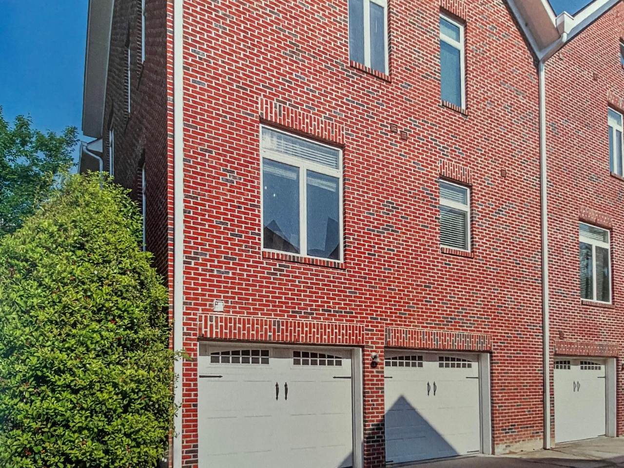 111 Landing Drive - Photo 1