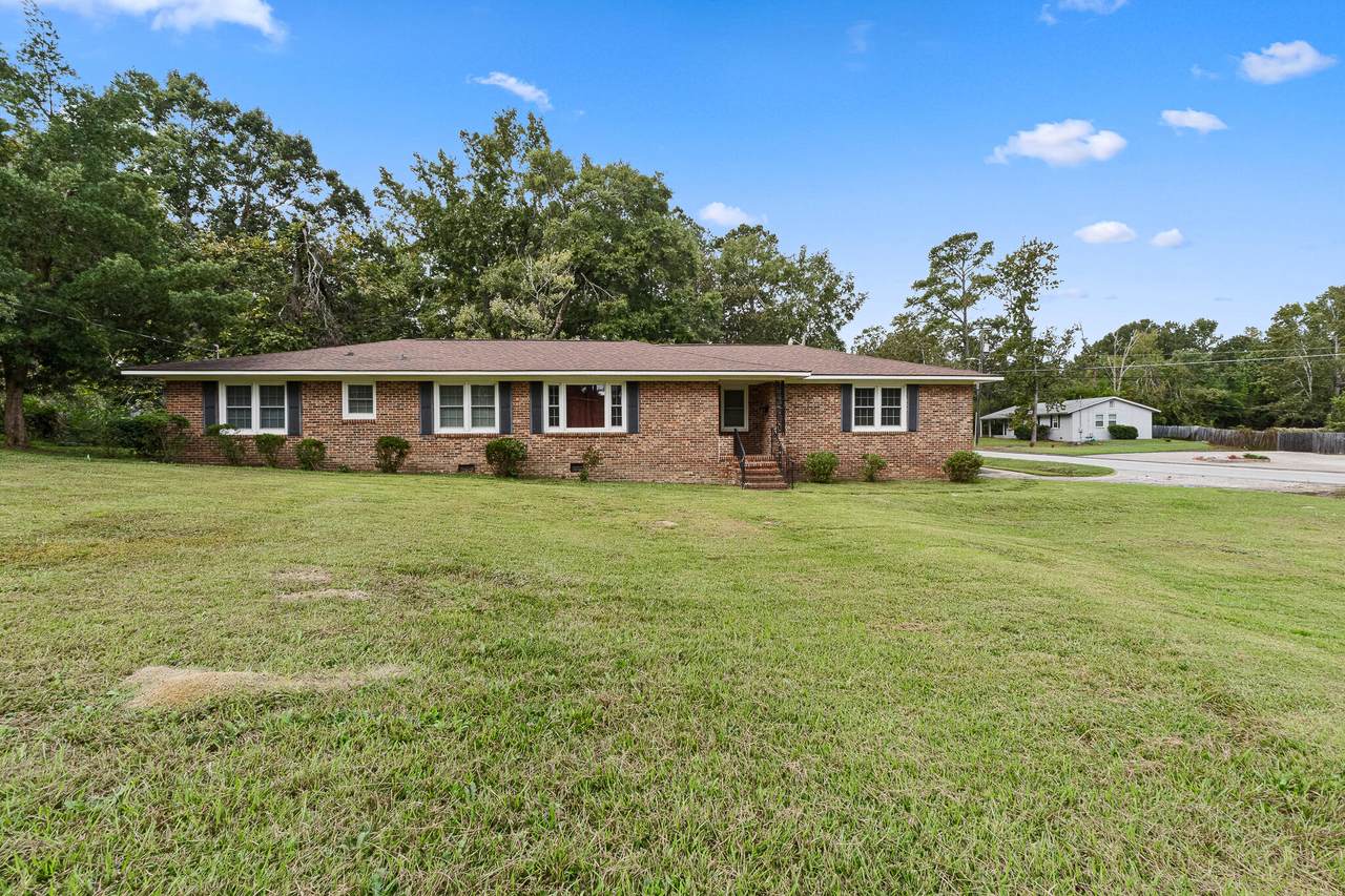 1001 Beverly Heights Drive - Photo 1