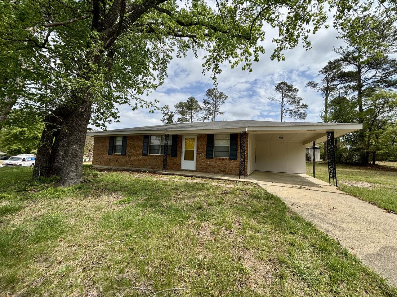 336 Deerwood Court - Photo 1