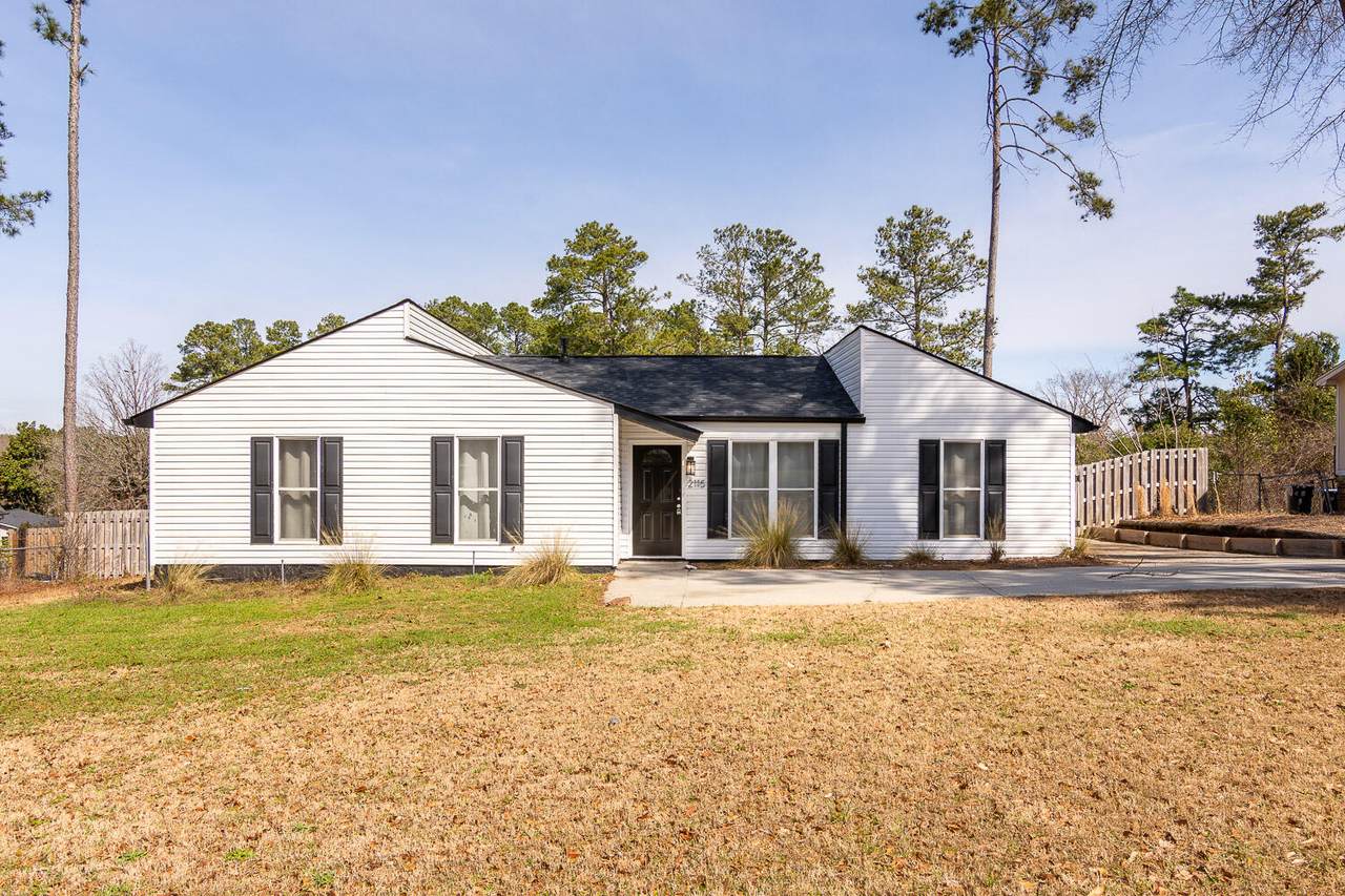 2115 Oakleaf Way - Photo 1