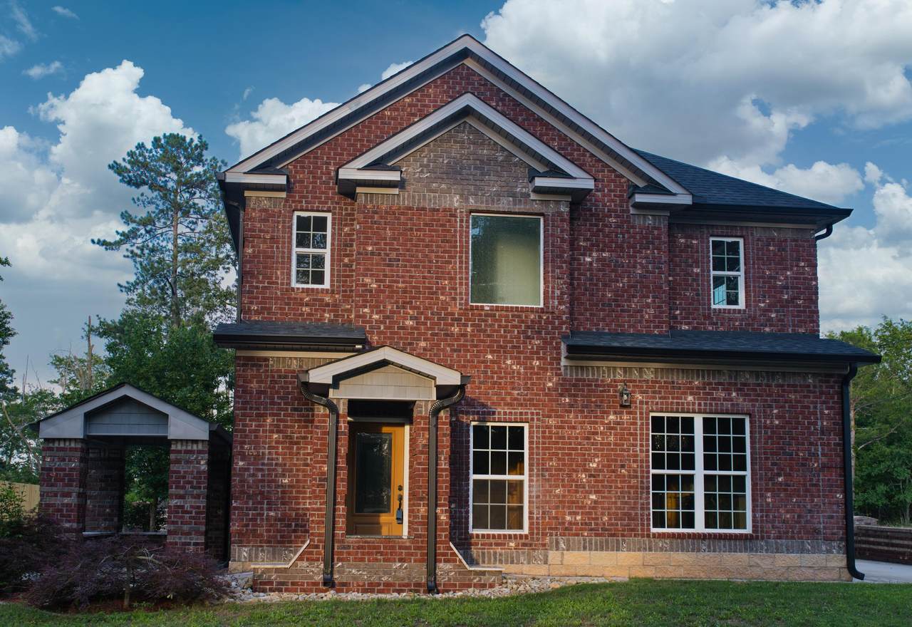 1421 Edgefield Road - Photo 1