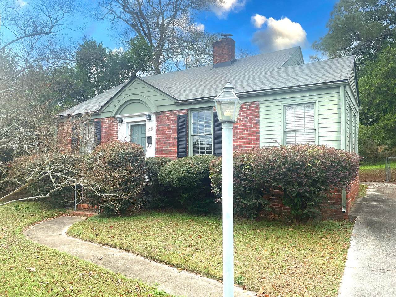1731 Oak Drive - Photo 1