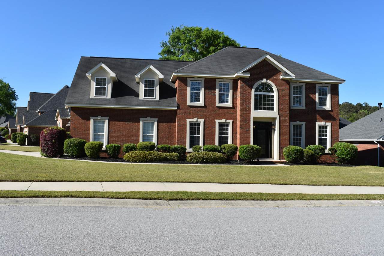 201 Bainbridge Drive - Photo 1