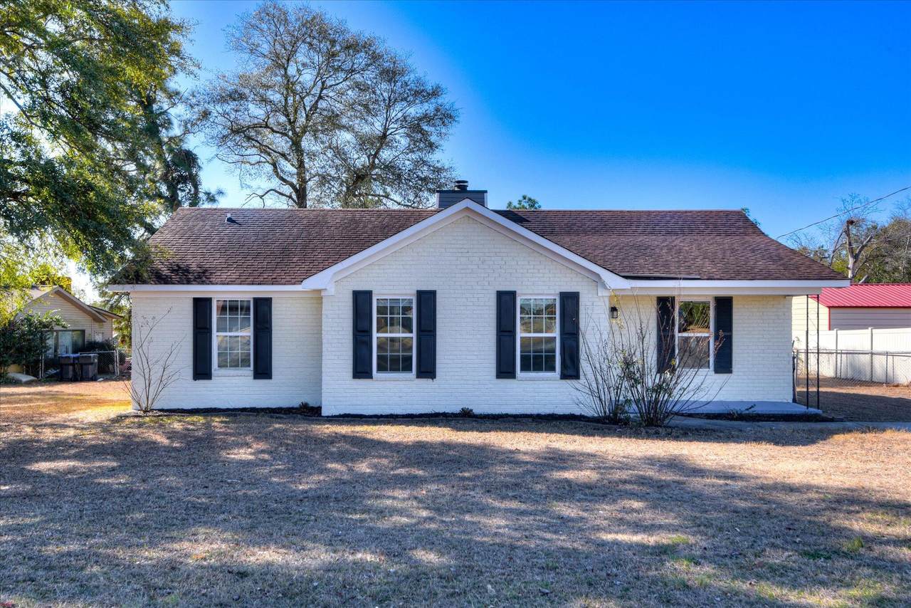 2120 Faircrest Avenue - Photo 1