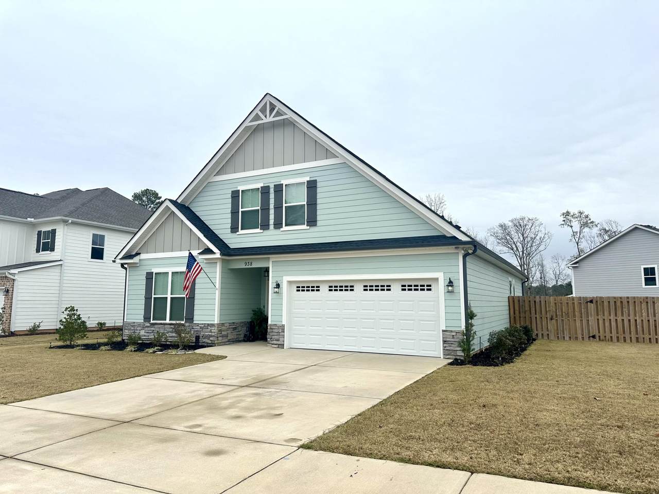 938 Walker Point Drive Drive - Photo 1