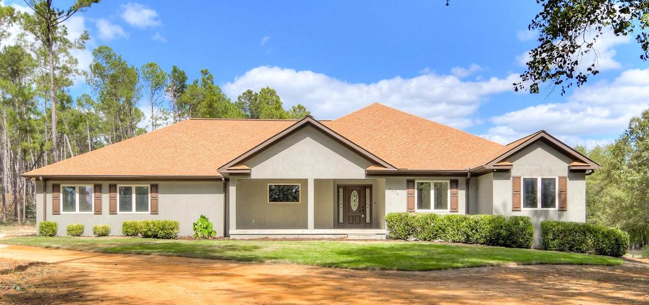 8472 Gregory Road - Photo 1