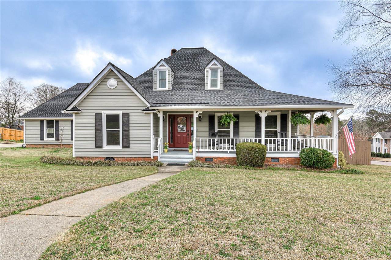 451 Highlands Court - Photo 1