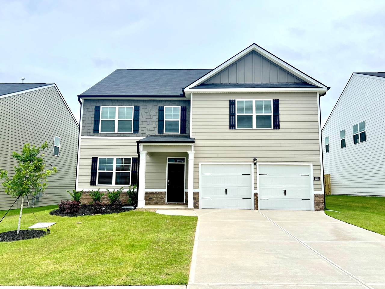 2212 Chromite Drive - Photo 1