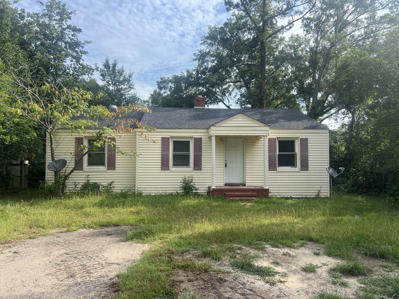 2021 Virginia Avenue - Photo 1