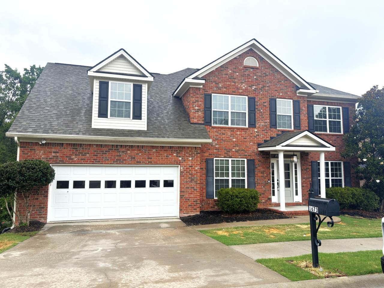 1673 Jamestown Avenue - Photo 1