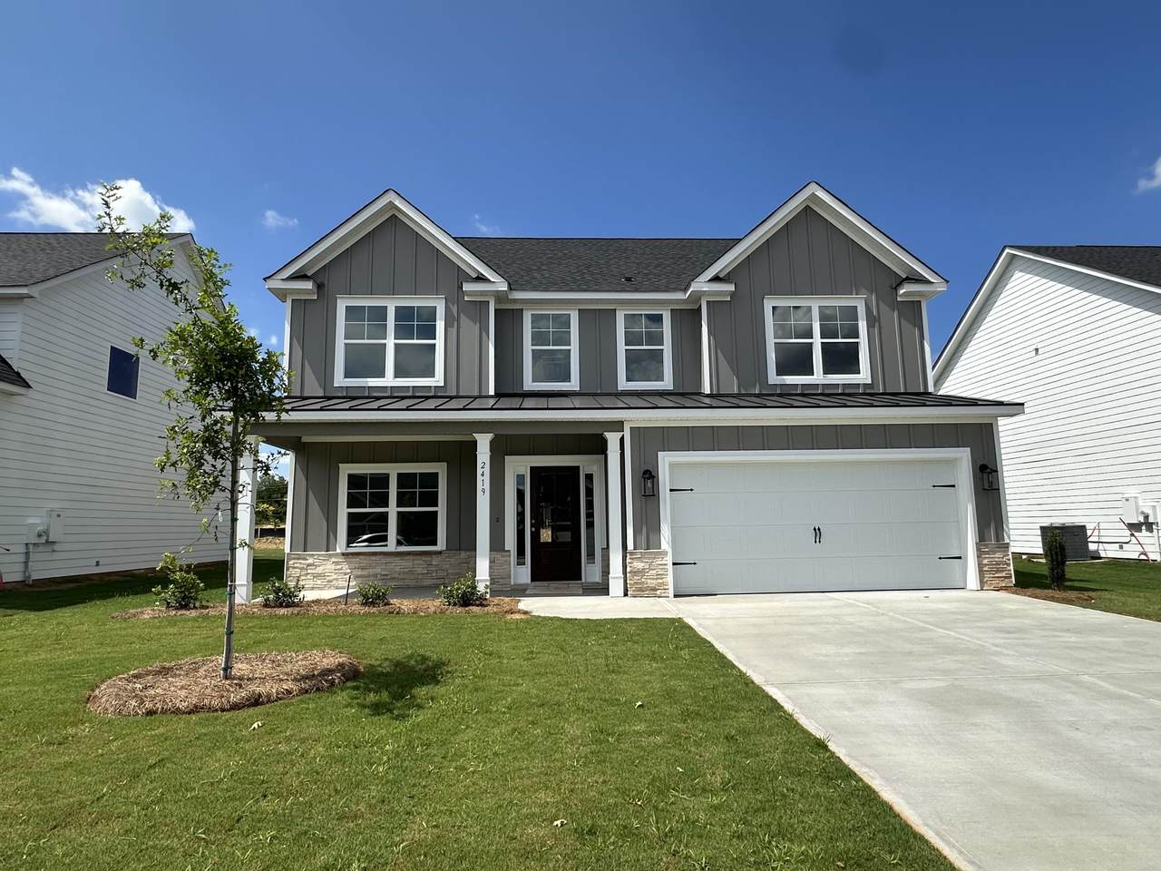 2419 Laurens Street - Photo 1