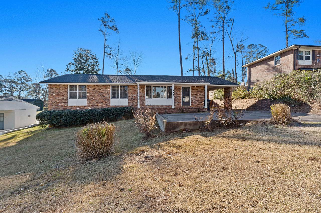 434 Aumond Road - Photo 1