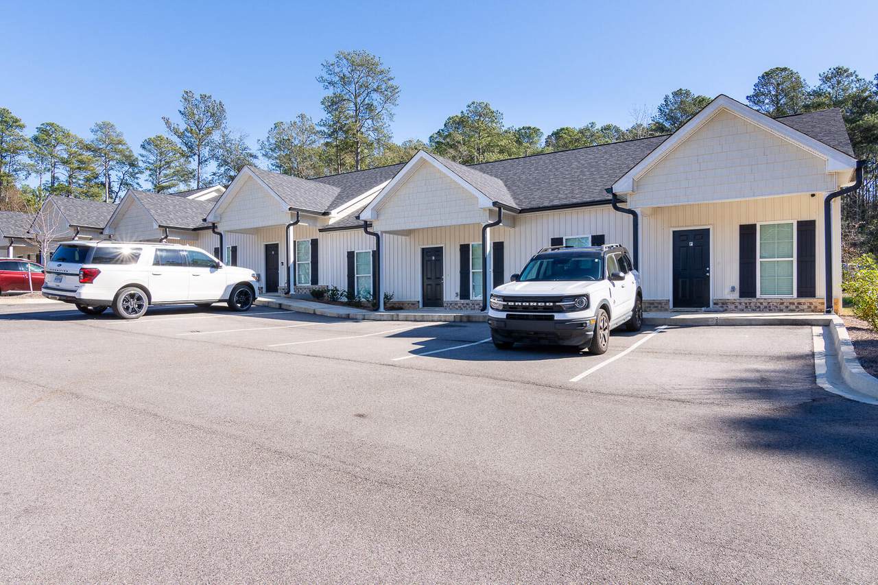 1227 University Lane - Photo 1