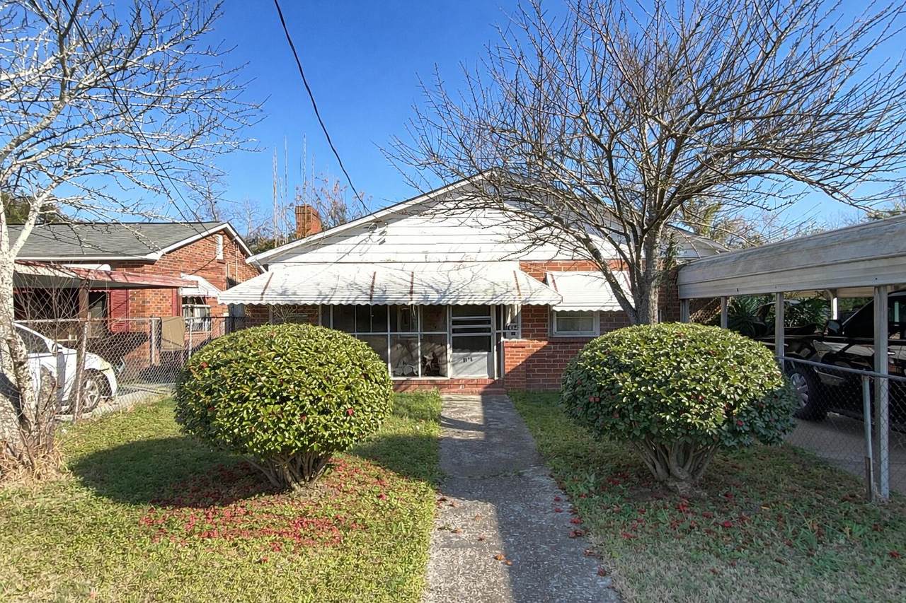 1694 Douglas Street - Photo 1