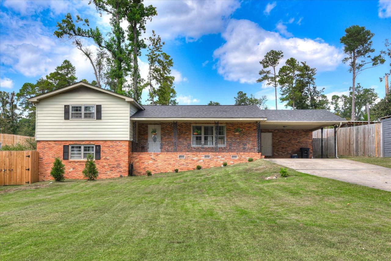 812 Hammond Drive - Photo 1