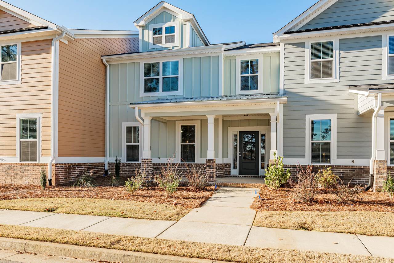 3009 Stanhope Drive - Photo 1