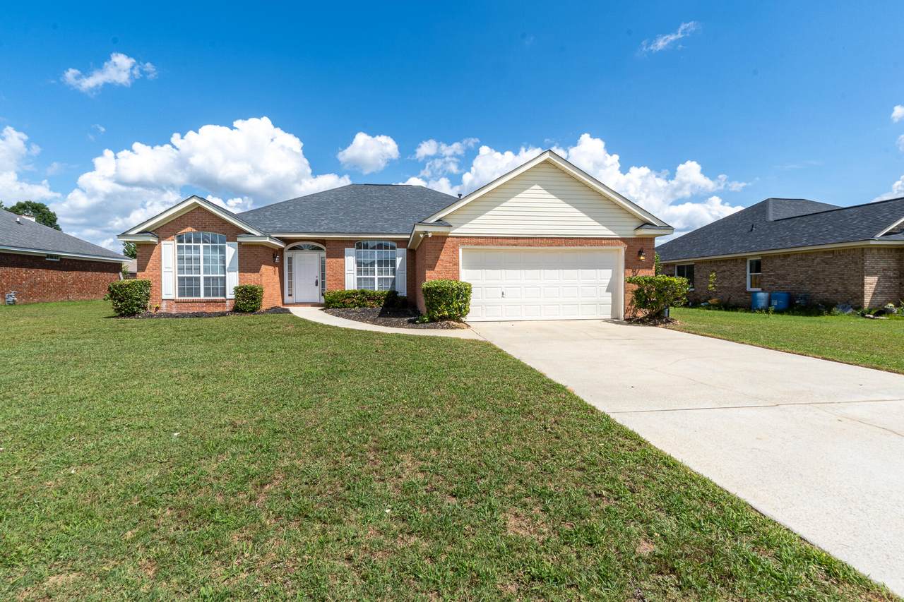 224 Taylor Circle - Photo 1