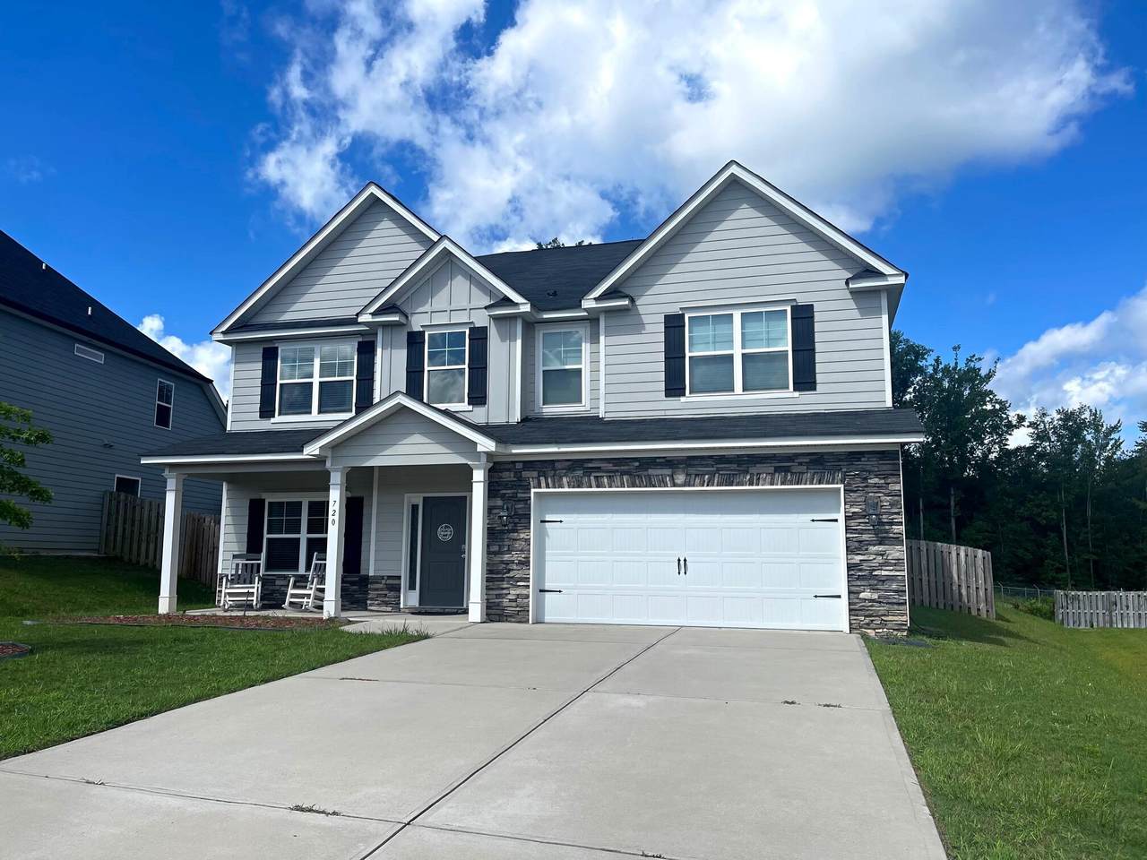 720 Courtland Lane - Photo 1