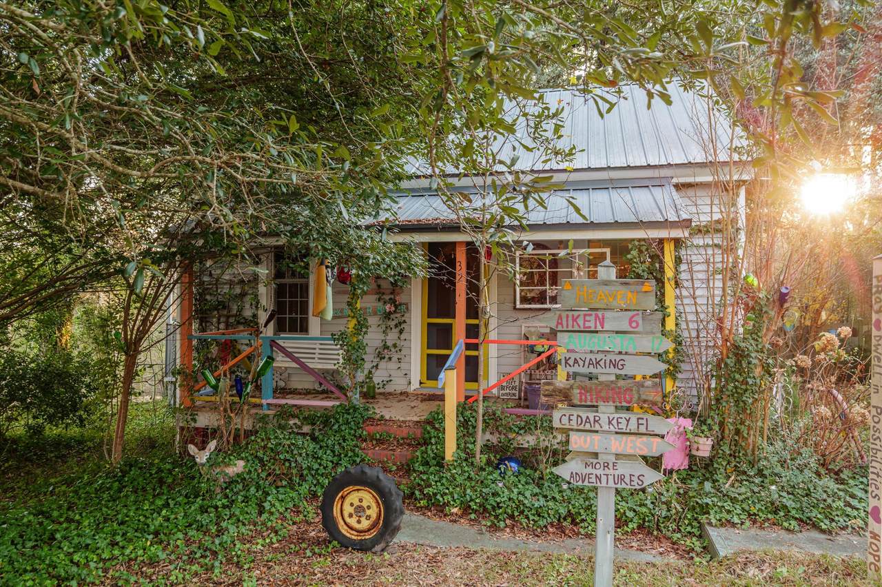 32 Green Street - Photo 1