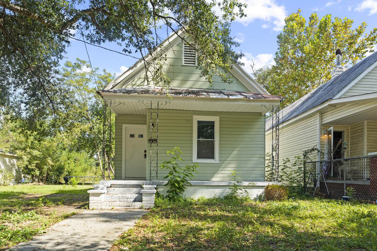 1733 Walker St. Street - Photo 1