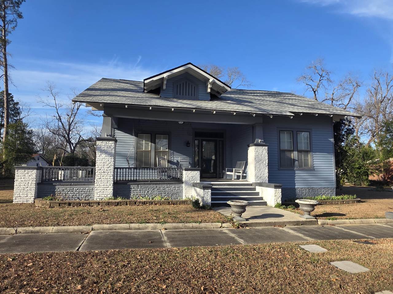 318 White Oak Street - Photo 1