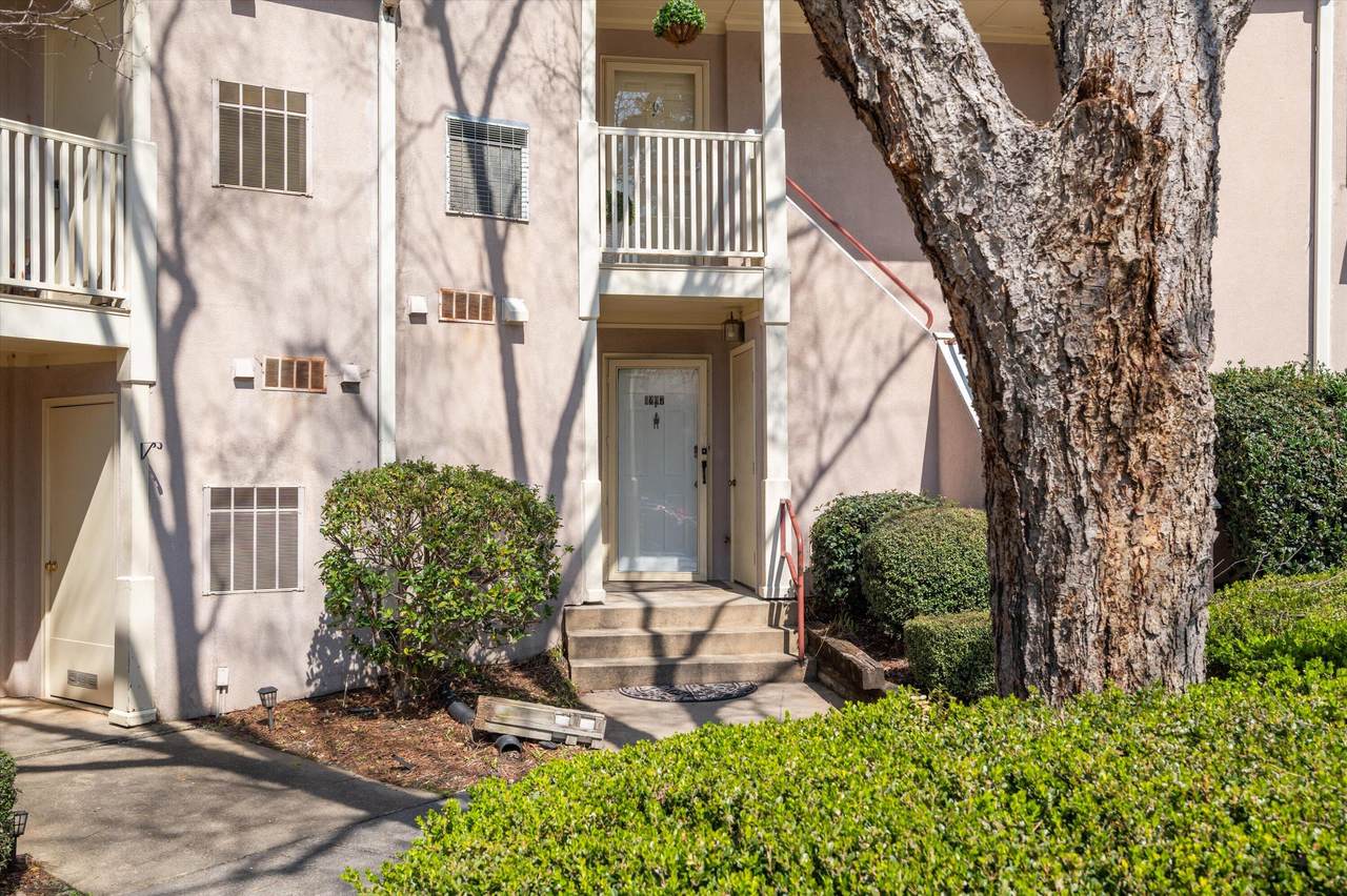 1207 Colony Pl Drive - Photo 1